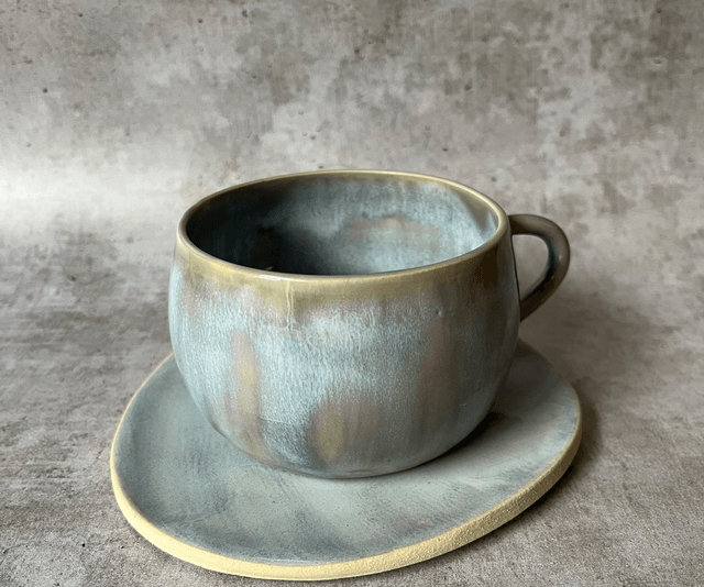 La tasse irisée arrondie 