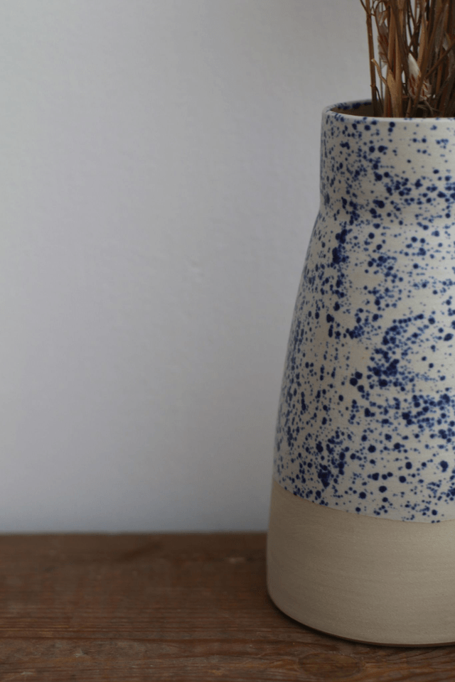 Le vase moucheté 